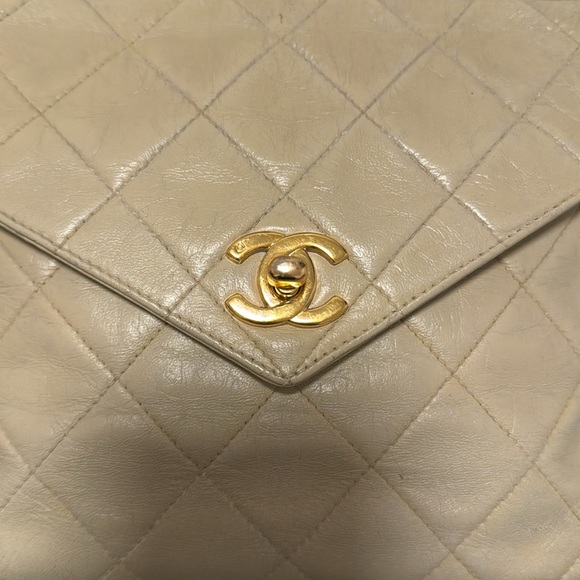 Vintage Chanel bag - Picture 3 of 16